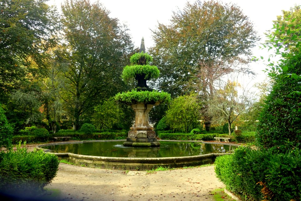 Fountain - Jardim Botânico da Universidade de Coimbra - Coimbra, Portugal - DSC08920