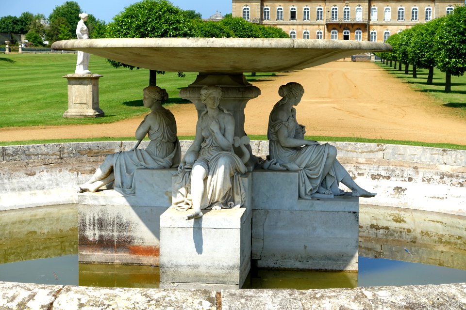 Fountain, c. 1862, marble, view 1 - Wrest Park - Bedfordshire, England - DSC08302