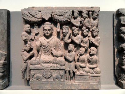 Four Scenes from the Life of the Buddha - First Sermon at the Deer Park in Sarnath - Kushan dynasty, late 2nd to early 3rd century AD, Gandhara, schist - Freer Gallery of Art - DSC05122