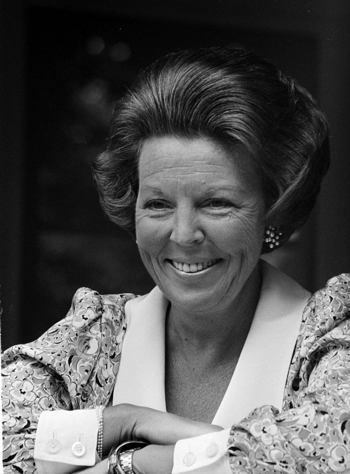 Foto-uurtje Koninklijke Familie op Huis Ten Bosch Koningin Beatrix , koppen, Bestanddeelnr 933-7239