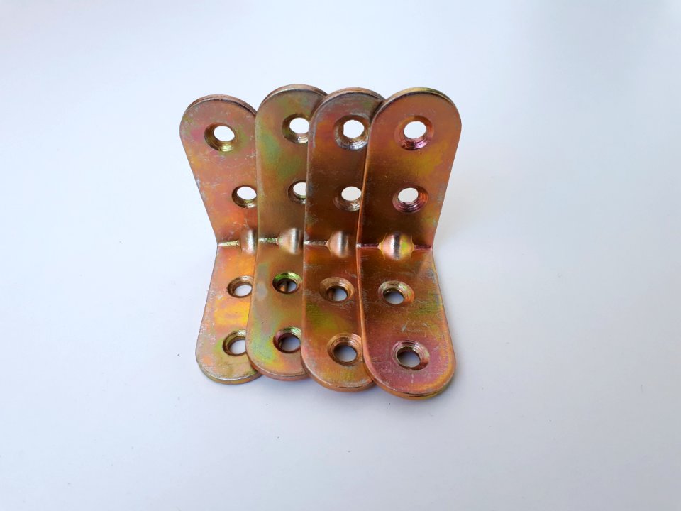 Four bronze angle brackets - 4 x 4 cm - D