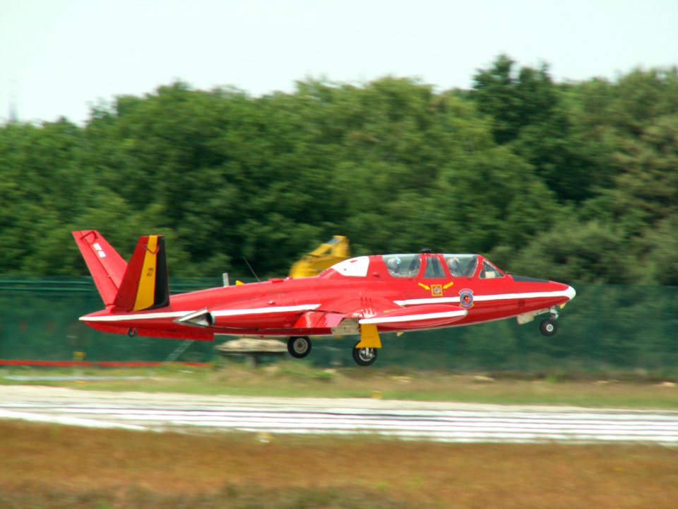 Fouga Magister 92