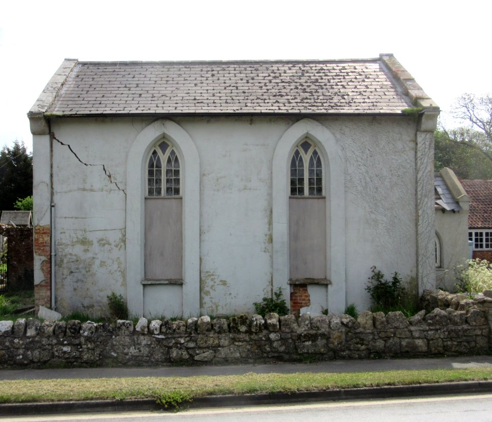 Former Wesleyan Methodist Church, Blackwater Hollow (A3020), Blackwater, Isle of Wight (May 2016) (2)
