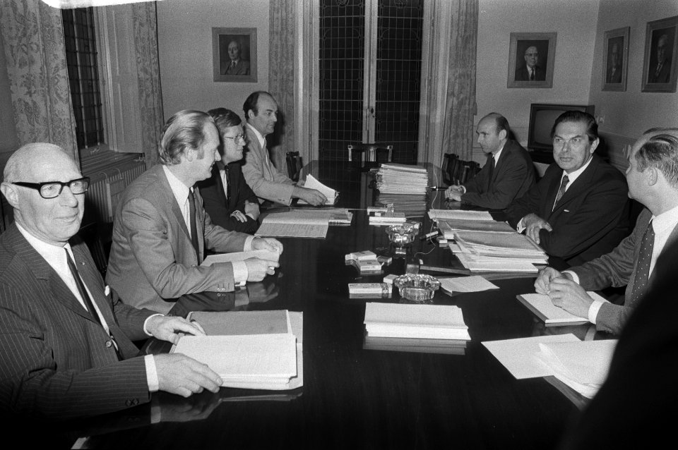 Formateur Biesheuvel spreekt met fractievoorzitters AR, CHU, KVP, VVD, Bestanddeelnr 925-7648