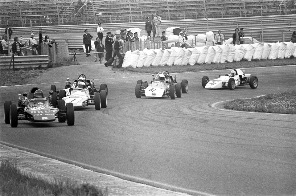 Formule Vee racewagens in aktie, Bestanddeelnr 928-0587