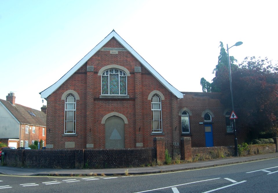 Former Windsor Road Methodist Church, Windsor Road, Petersfield (July 2019) (5)