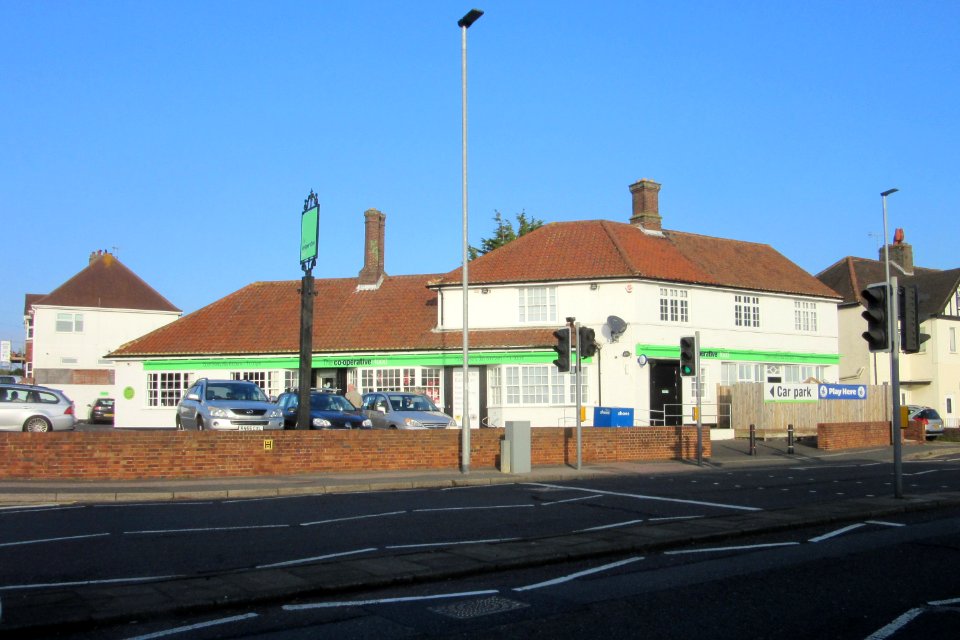 Former Atlas pub, 253 Old Shoreham Road, Aldrington (December 2016)
