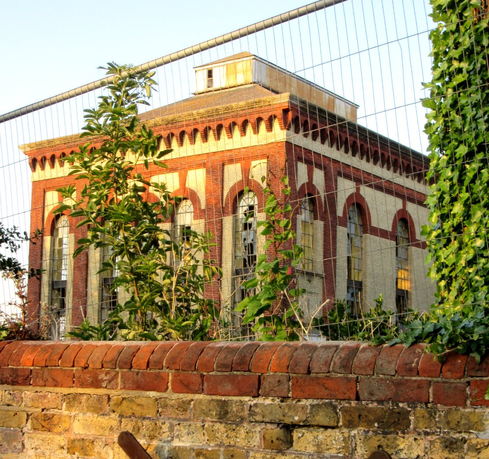 Former Bedfordwell Pumping Station, Bedfordwell Road, Eastbourne (NHLE Code 1418787) (June 2015) (2)