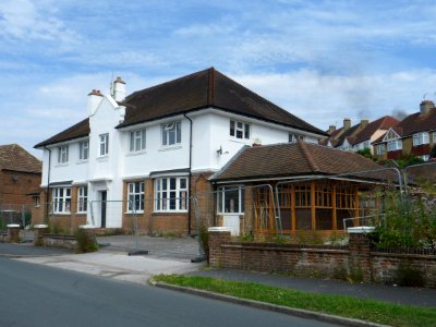 Former Bevendean Hotel (now The Bevy pub), Hillside, Moulsecoomb (August 2013) (2)