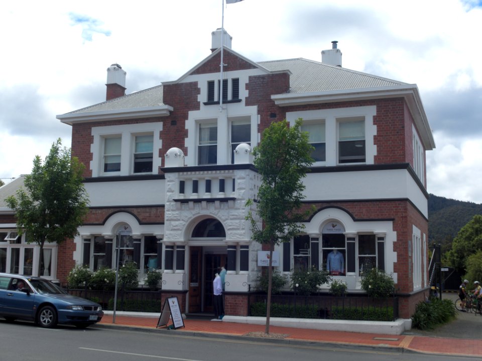 Former ANZ Bank Cygnet 20201114-008