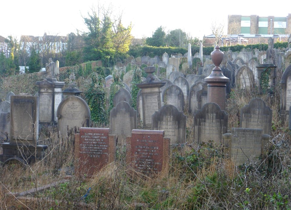 Former Jewish Cemetery, Florence Place, Brighton (December 2013) (2)