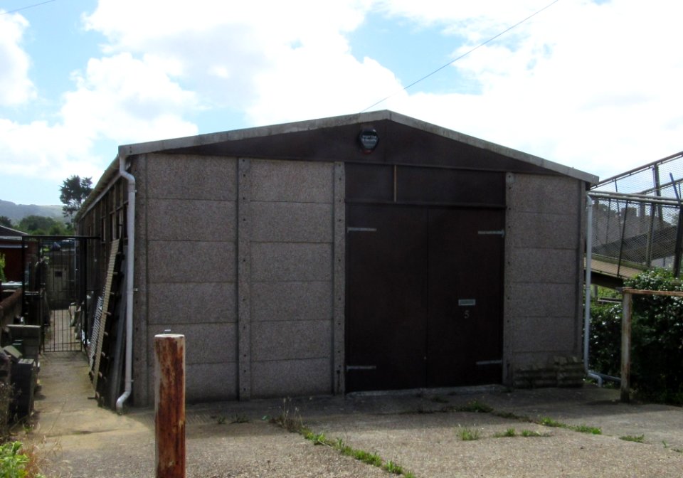 Former Kingdom Hall, 5 Alresford Road, Shanklin (July 2016) (2)