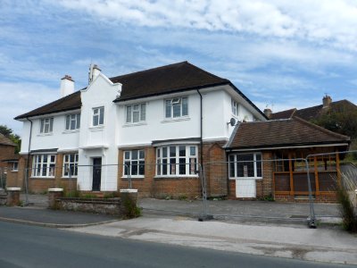 Former Bevendean Hotel (now The Bevy pub), Hillside, Moulsecoomb (August 2013) (4)