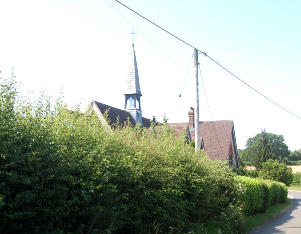 Former Mission Church, Kitt's Lane, West Meon Woodlands (July 2019) (2)