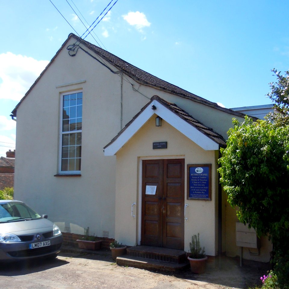 Former Bethel Baptist Chapel, Bethel Lane, Upper Hale, Farnham (May 2015) (1)