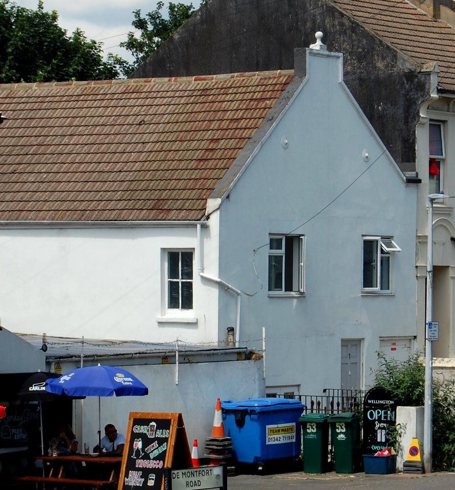 Former Assemblies of God Church, 1 De Montfort Road, Elm Grove, Brighton (July 2019) (2)