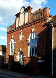 Former Independent Meeting House, 10 The Pallant, Havant (NHLE Code 1092127) (May 2019) (1)