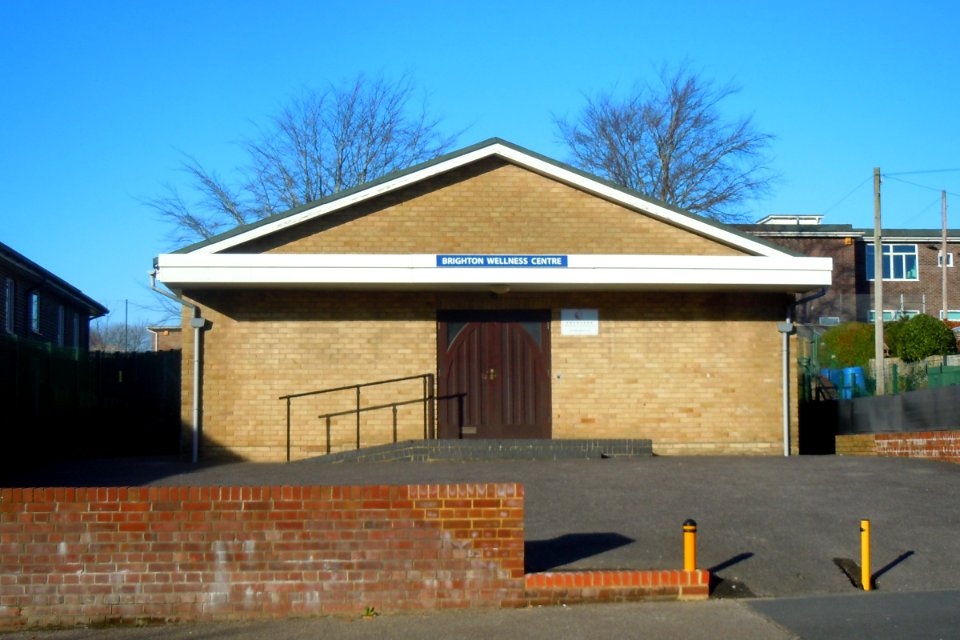 Former Mile Oak Gospel Hall (now Brighton Wellness Centre), Chalky Avenue, Mile Oak (November 2015) (2)