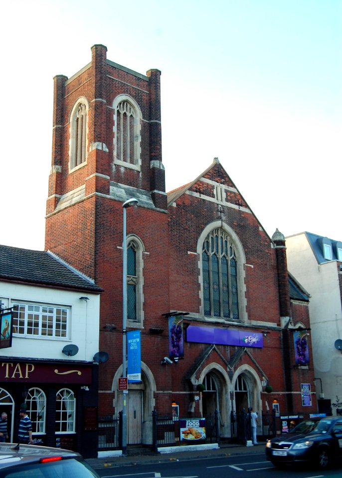 Former London Road Baptist Church, 21 London Road, North End, Portsmouth (October 2017) (2)