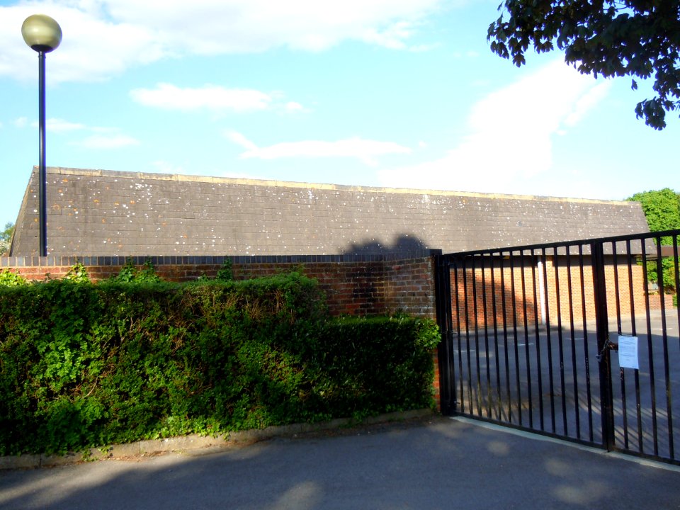 Former Brethren Meeting Hall, West Street, Farnham (May 2015) (3)