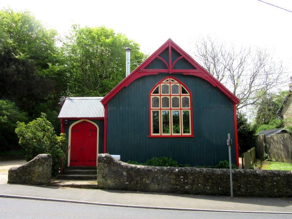 Former Christ Church (Blackgang Mission Church), Blythe Shute, Chale (May 2016) (4)
