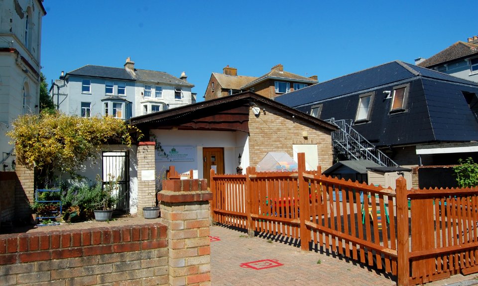 Former Kingdom Hall of Jehovah's Witnesses, Stockleigh Road, St Leonards-on-Sea (June 2020) (1)