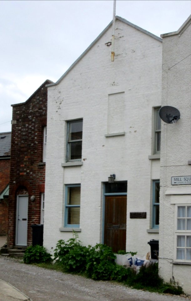 Former Methodist Chapel, Mill Square, Wootton (May 2016) (4)