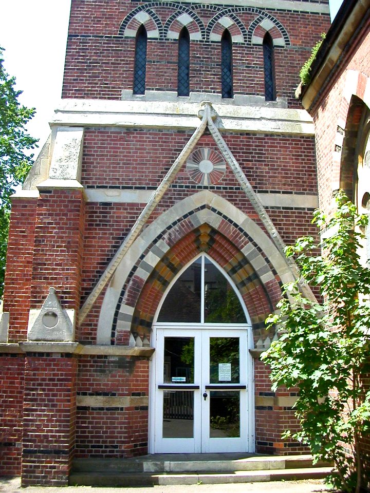 Former Holy Trinity Church, Blatchington Road, Hove (NHLE Code 1187541) (June 2007) (3)