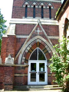 Former Holy Trinity Church, Blatchington Road, Hove (NHLE Code 1187541) (June 2007) (3)
