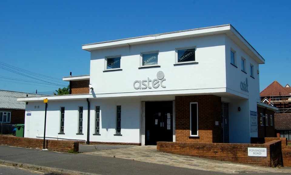 Former Christian Science Church (now Astec House), Sedlescombe Road South, Silverhill, St Leonards-on-Sea (June 2020) (4)