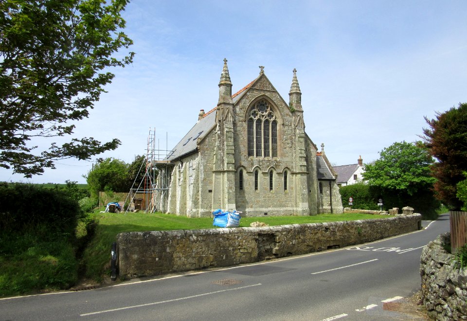 Former Chale Methodist Chapel, Newman Street, Chale Green (May 2016) (10)