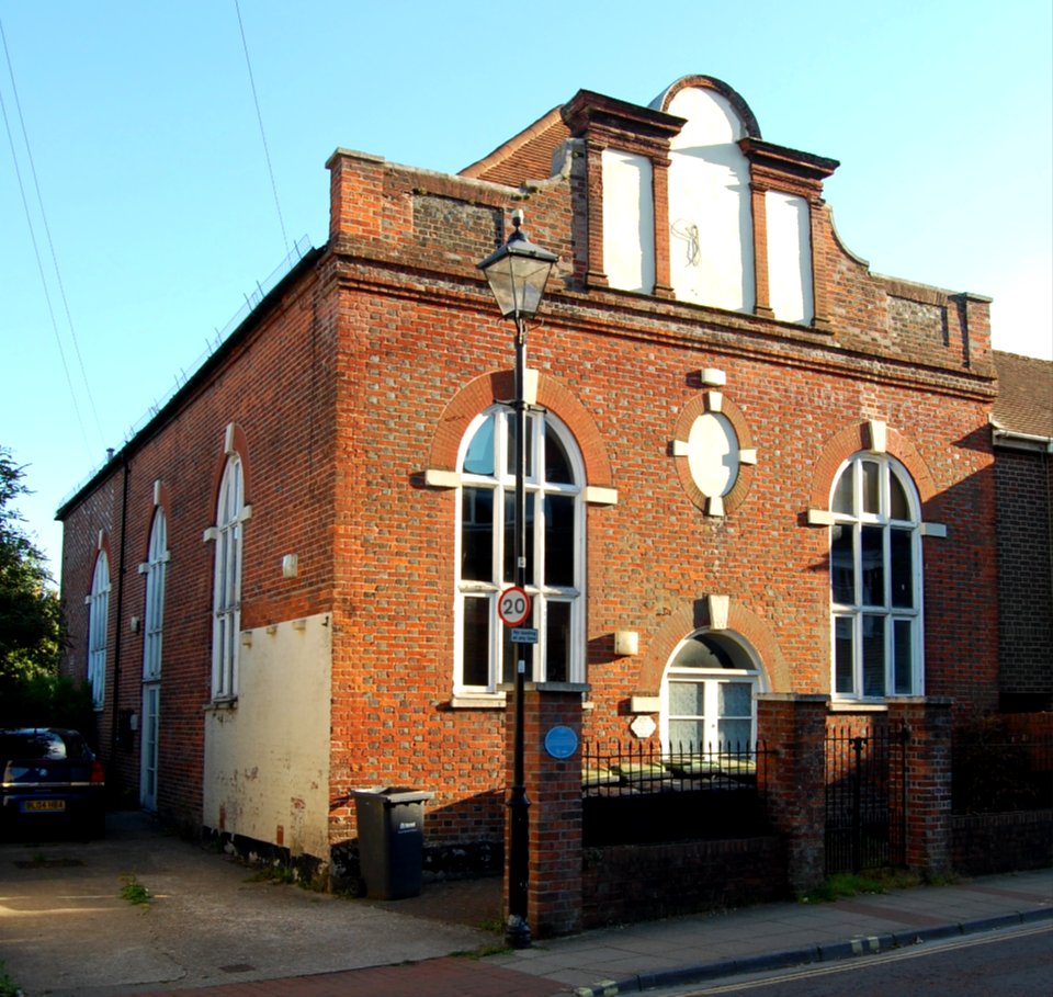 Former Independent Meeting House, 10 The Pallant, Havant (NHLE Code 1092127) (May 2019) (3)