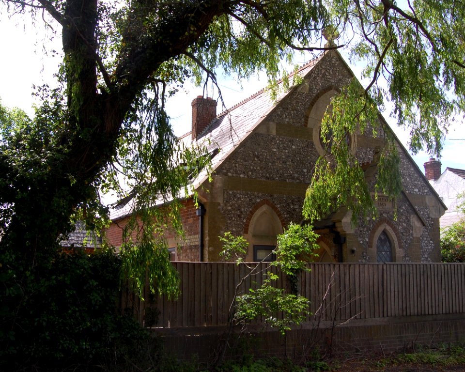 Former Methodist Chapel, Winchester Road, Crowdhill, Fair Oak (June 2019) (1)