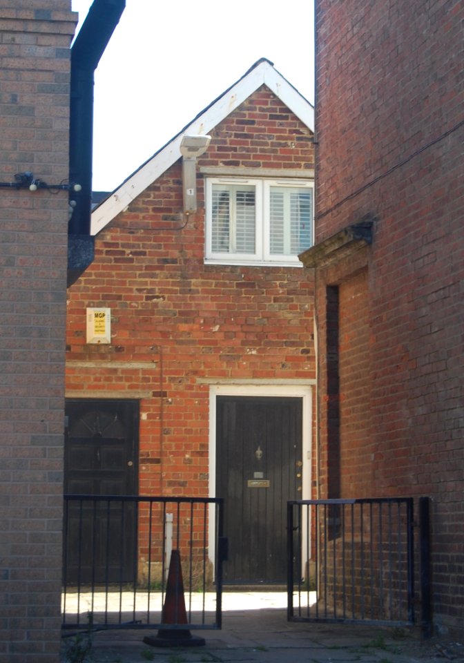 Former Gospel Hall, 32 Norman Road (Market Passage), St Leonards-on-Sea (June 2020)