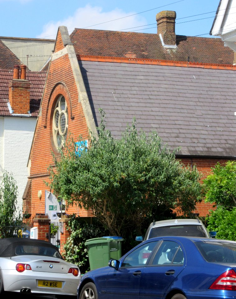 Former Methodist Chapel, Wolsey Road, Esher (June 2015) (1)