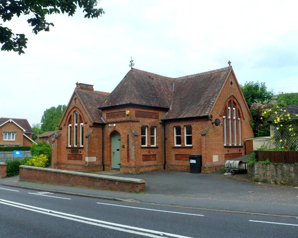 Former Methodist Chapel, London Road, Burpham (May 2014) (2)