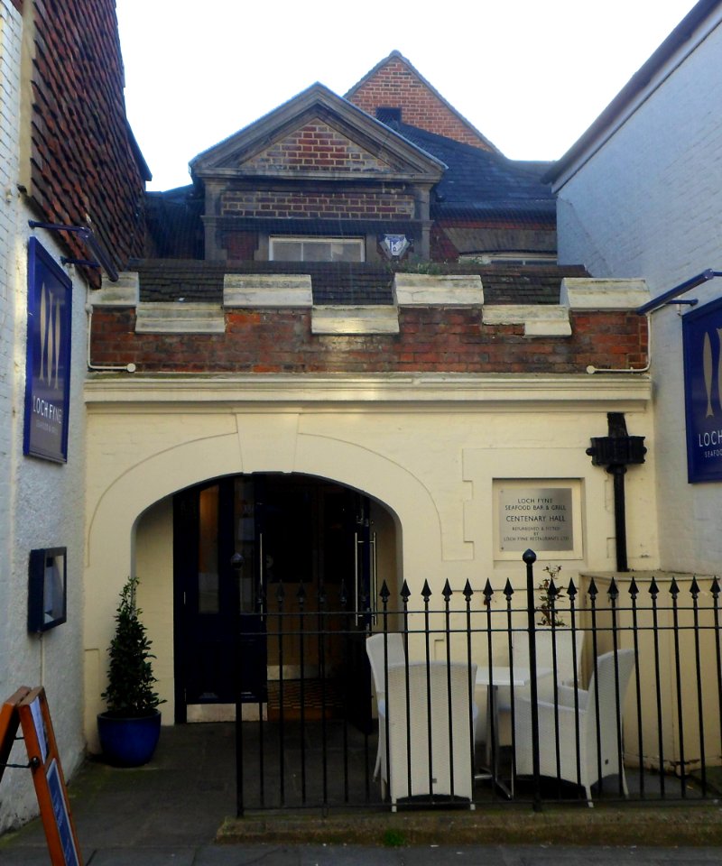 Former Independent (Congregational) Chapel, Chapel Street, Guildford (April 2014)