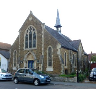 Former Methodist Chapel (1895), Kings Road, Shalford (May 2014) (3)