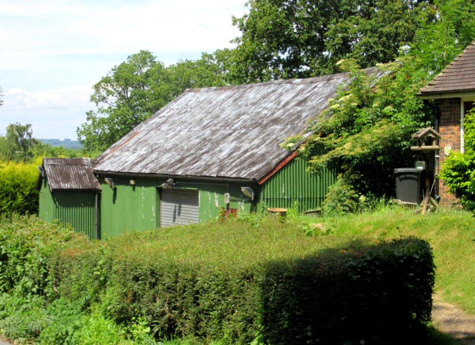 Former Gate House Baptist Chapel (Tin Tabernacle), School Road, Hadlow Down (June 2015) (2)