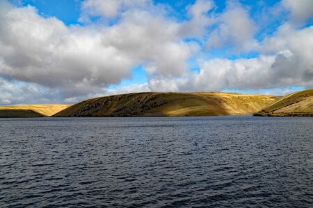 Water dam reservoir