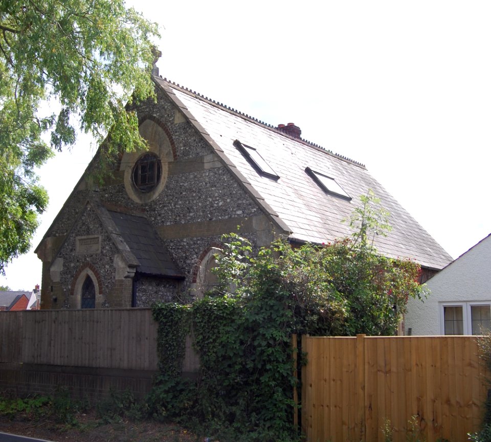 Former Methodist Chapel, Winchester Road, Crowdhill, Fair Oak (June 2019) (3)