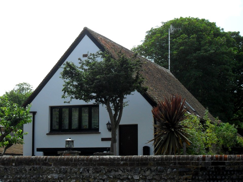 Former Stable at The Timbers, The Green, Rottingdean (NHLE Code 1381020) (August 2010)
