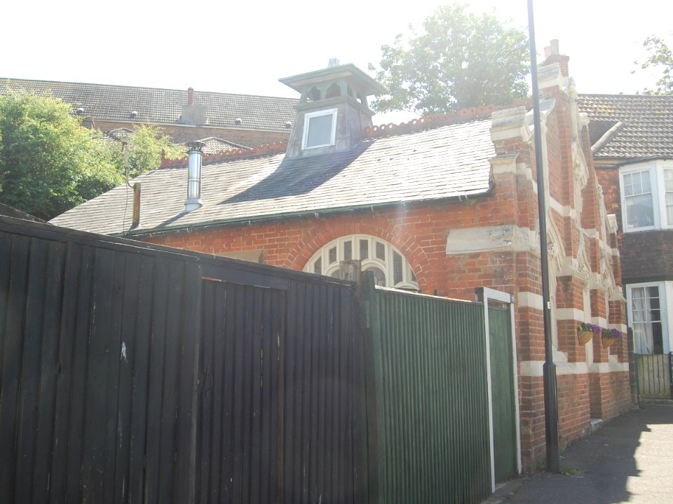 Former Gospel Mission Hall, Kenilworth Road, St Leonards-on-Sea (June 2020) (1)