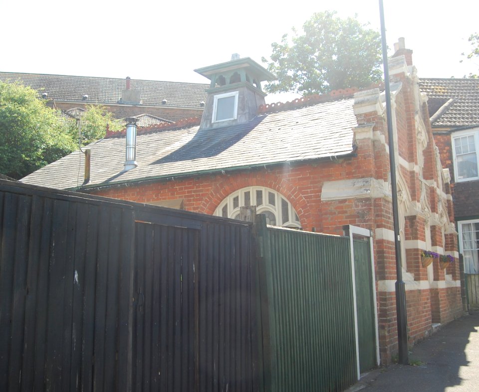 Former Gospel Mission Hall, Kenilworth Road, St Leonards-on-Sea (June 2020) (2)