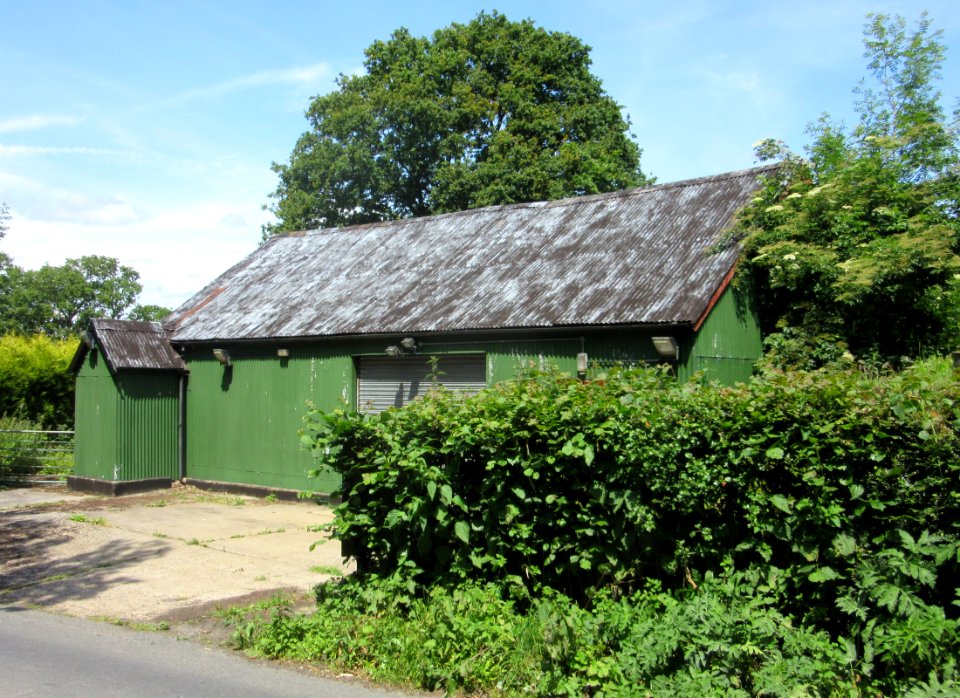 Former Gate House Baptist Chapel (Tin Tabernacle), School Road, Hadlow Down (June 2015) (4)