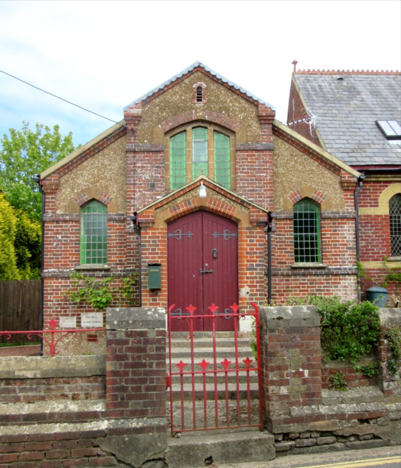 Former United Methodist Church, High Street, Whitwell (May 2016) (2)