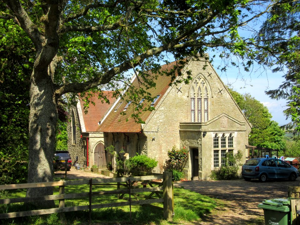 Former St Andrew's Chapel, Hill Lane, Norton Green, Freshwater (May 2016) (2)