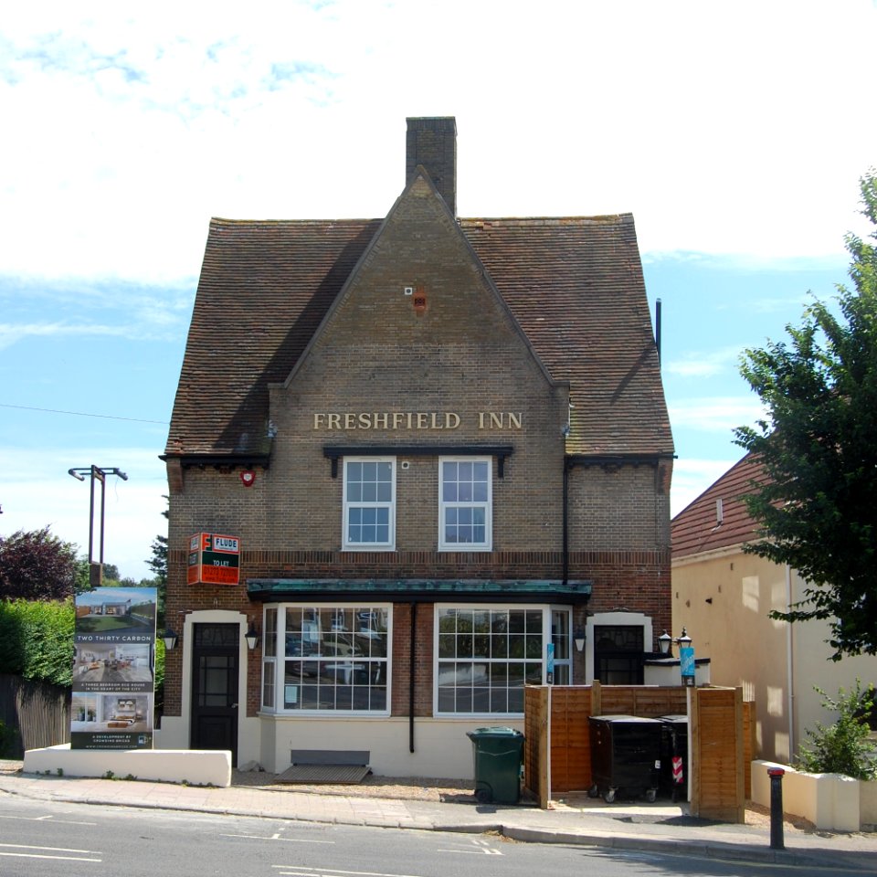 Former Freshfield Inn, 230 Freshfield Road, Brighton (July 2019) (2)