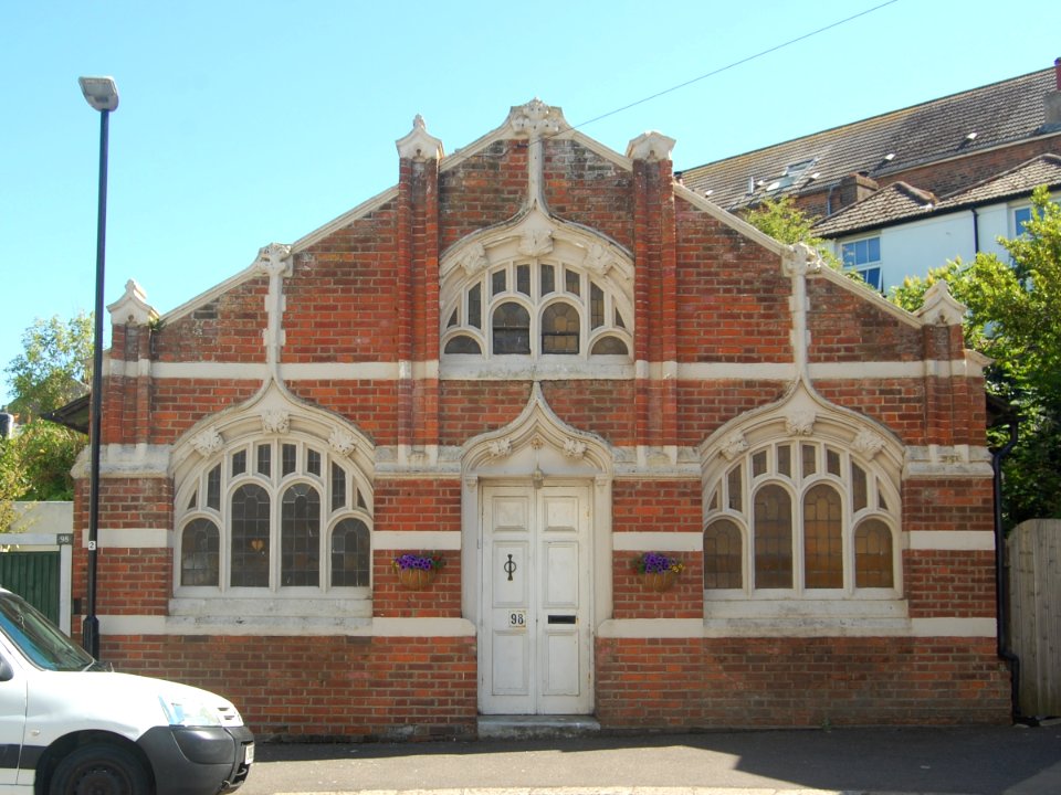 Former Gospel Mission Hall, Kenilworth Road, St Leonards-on-Sea (June 2020) (6)