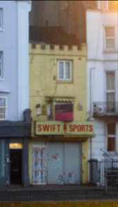 Former Swift Sports shop, 39 Grand Parade, Brighton (December 2017) (2)